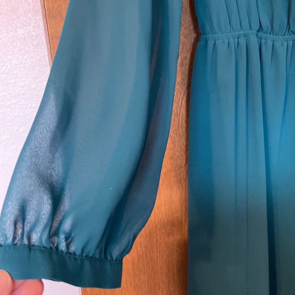 Dark green dress - Picture 3 of 5